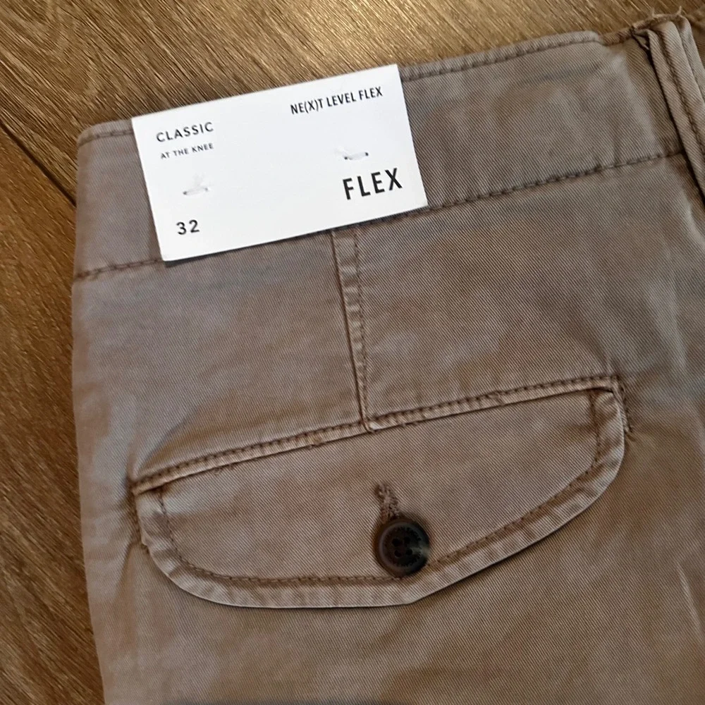 American Eagle Mens Ne(x)t Level Flex Classic Khaki Shorts Tan Size 32 NWT